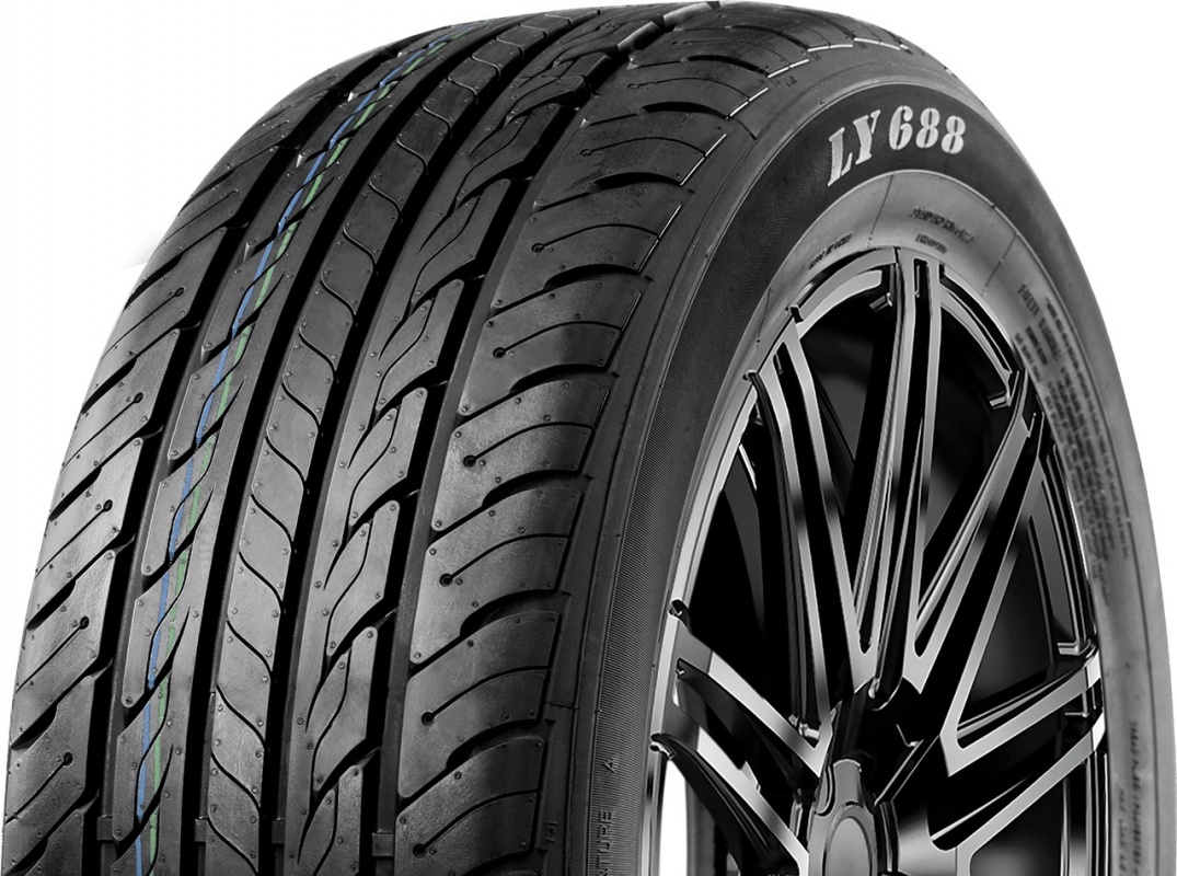 Zmax LY688 215/65 R17 99T Gads